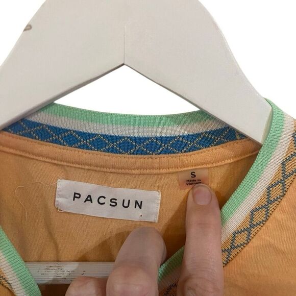 PACSUN small Never sorry long sleeve yellow tshirt - Picture 4 of 5